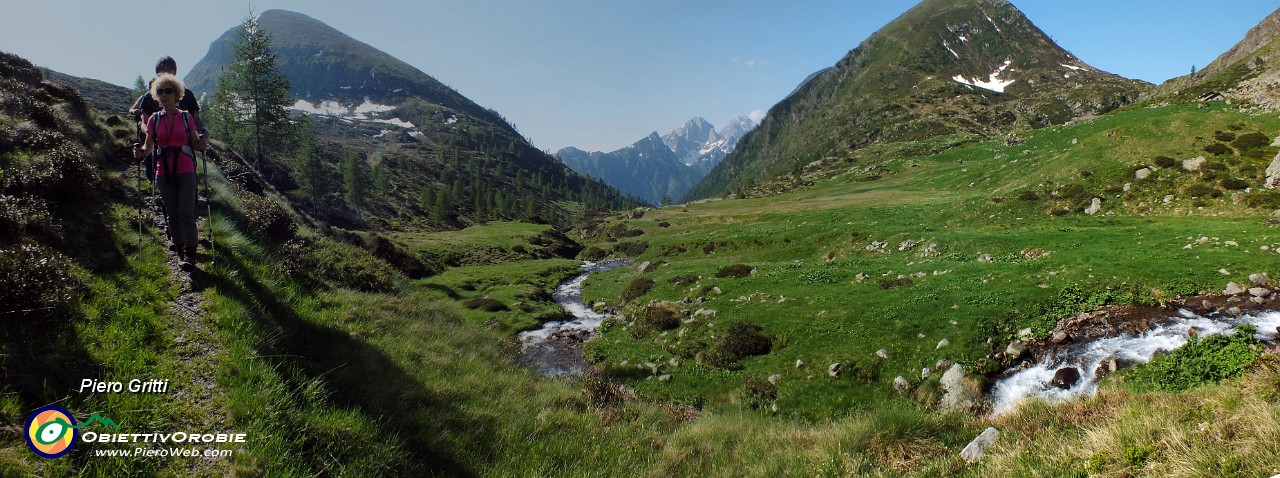 17  Torrente di Valbona con a sx I Colli, a dx il Busma.jpg